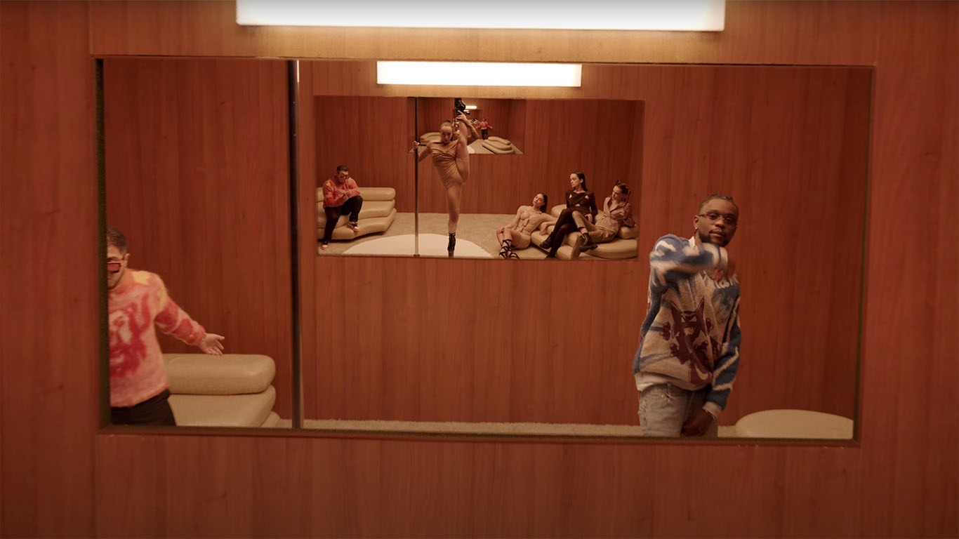 Guy2Bezbar - Fendi love (Feat. Hamza)